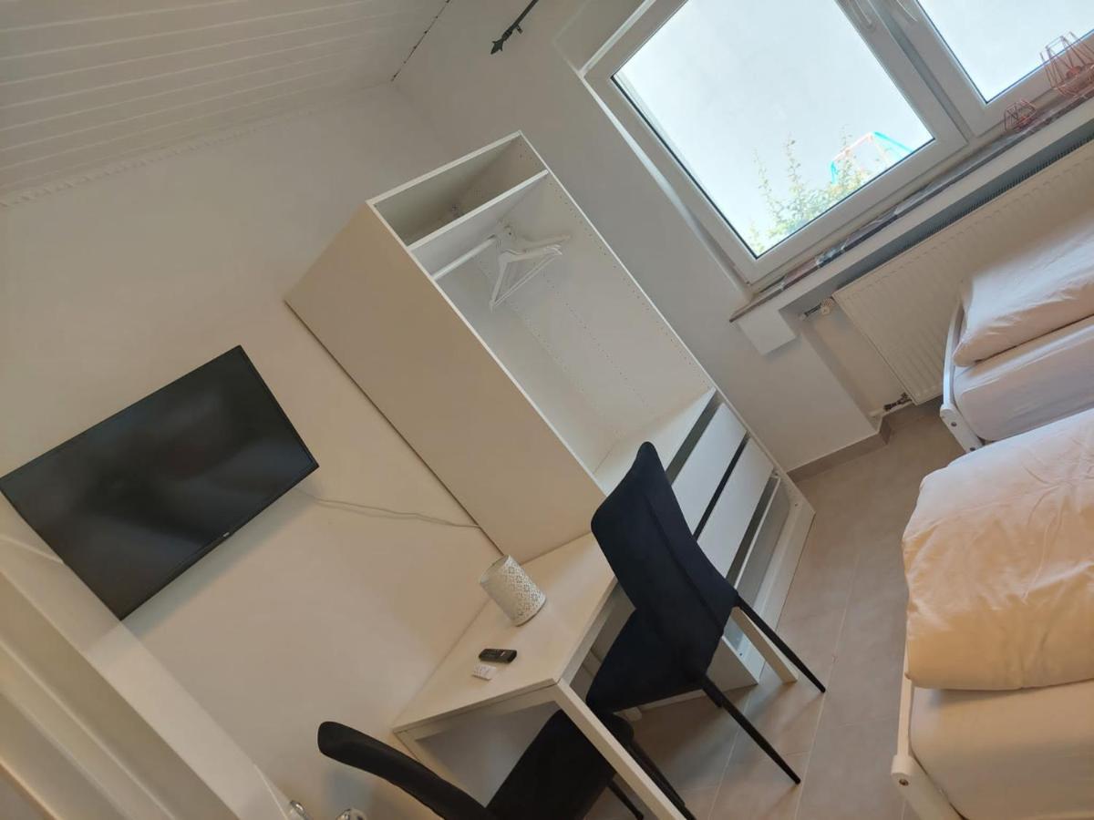 Private Room Hannover Exterior photo